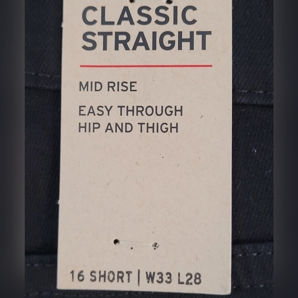 Levi's Black NWT Classic Straight Leg Jeans - Size 16 Short - Picture 13 of 14